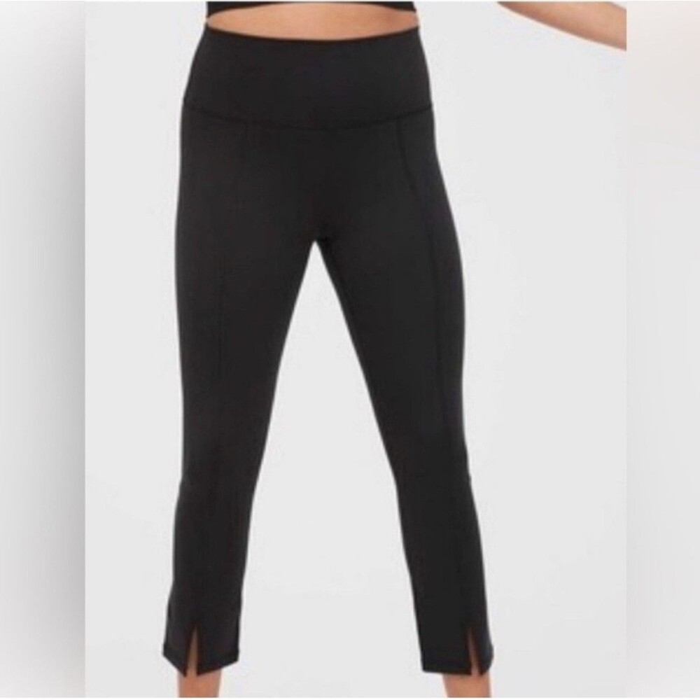 Offline By Aerie The Hugger Legging Hi-Rise Split Hem Black‎ Size Medium